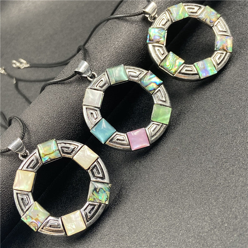 Colorful Shell Round Pendant