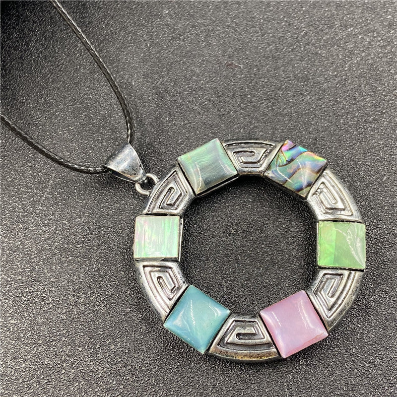 Colorful Shell Round Pendant