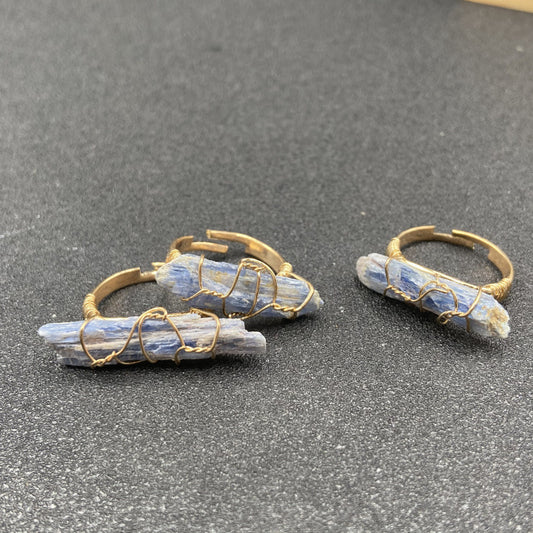 Kyanite Raw Ring